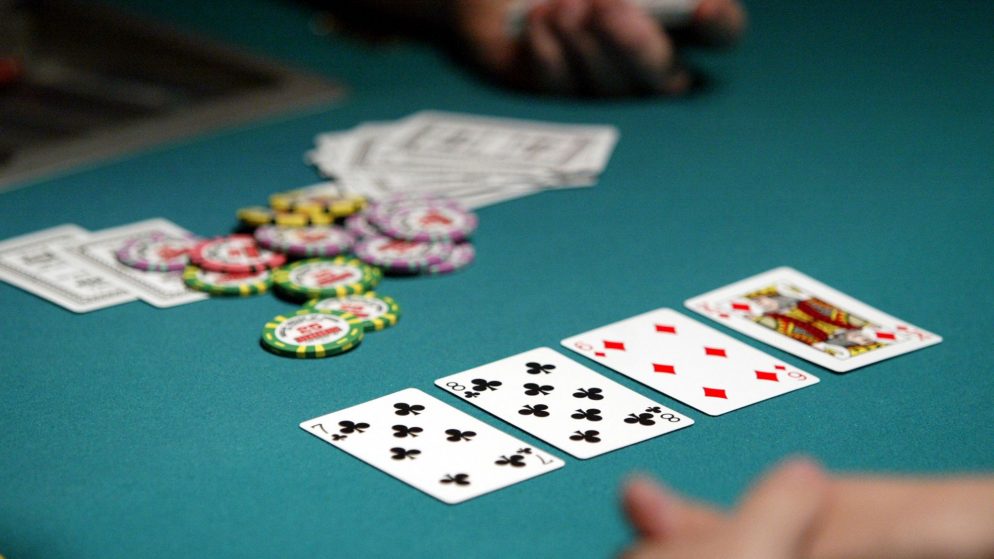 Jejak Digital: Mengasah Keterampilan Bluffing di Poker Online